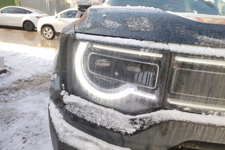 北京越野 北京BJ30 2024款 1.5T 轻野Pro版车身外观8