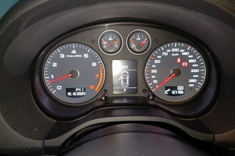 奥迪A3(进口) 2012款 Sportback 1.4T 技术型中控内饰14