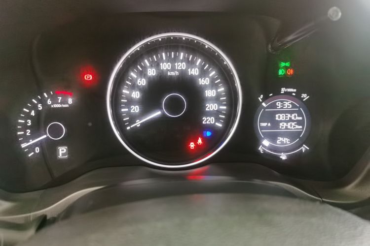 本田 缤智 2019款 1.5L CVT先锋版 国VI中控内饰14