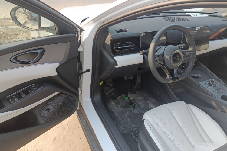 比亚迪 海豹06新能源 2024款 DM-i 120KM尊享型中控内饰20