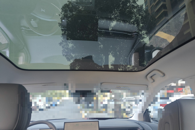 小鹏G6 2025款 625 长续航 Max 科技版中控内饰22