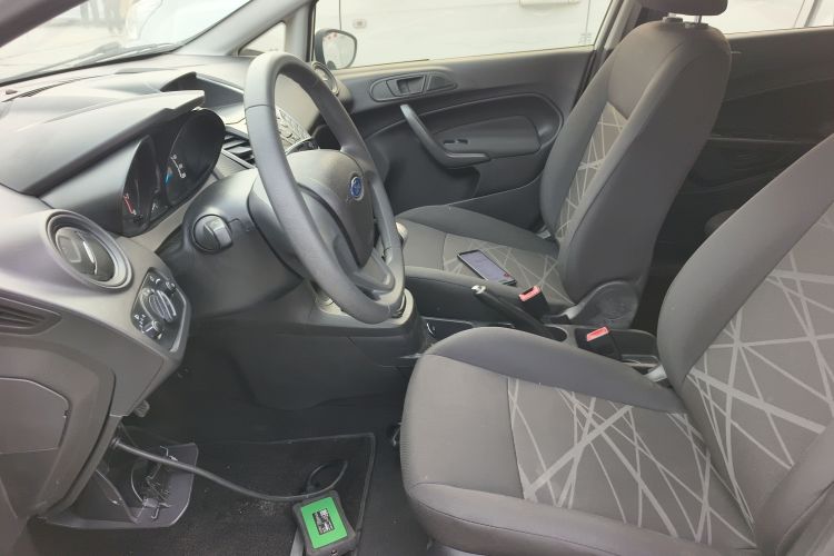 福特 嘉年华 2013款 两厢 1.5L 手动风尚型局部细节19