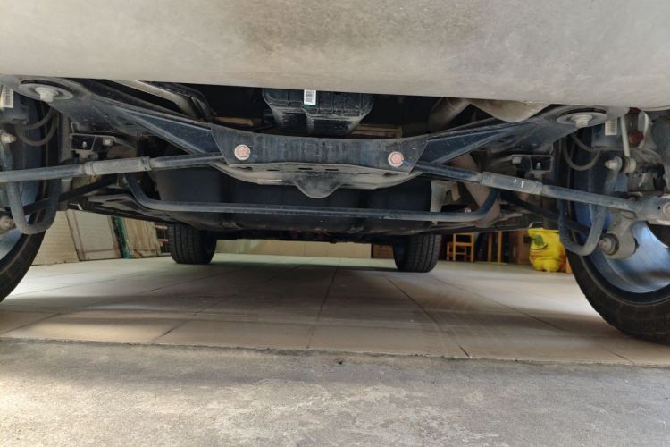 比亚迪 宋PLUS 2020款 1.5T 自动旗舰PLUS局部细节9009