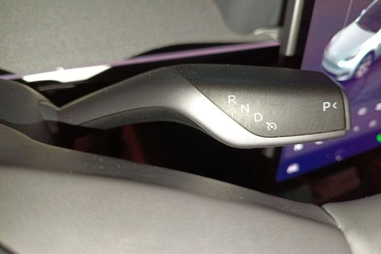 特斯拉 Model Y 2022款 改款 后轮驱动版局部细节18