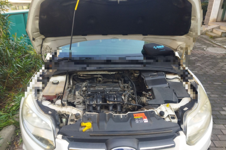 福特 福克斯 2012款 两厢 1.6L 手动舒适型局部细节24