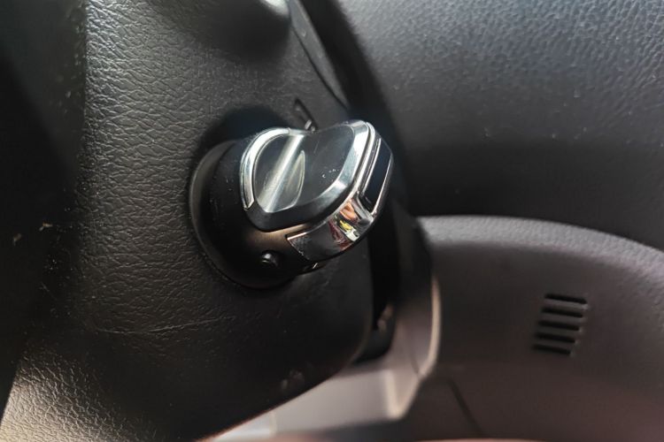 哈弗H6 2016款 升级版 1.5T 手动两驱精英型中控内饰7001