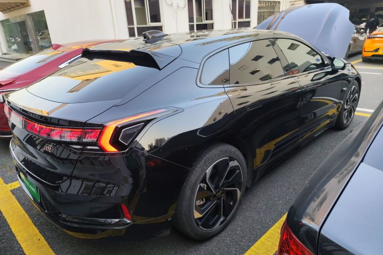 极氪001 2023款 YOU版 100kWh车身外观6005