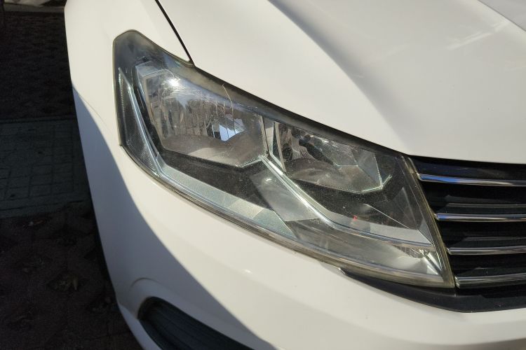 大众 朗逸 2017款 1.6L 自动风尚版车身外观8