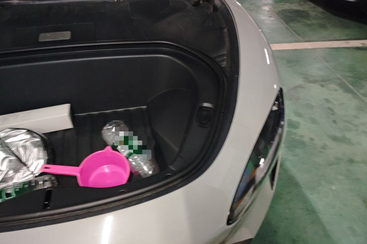 小米汽车 小米SU7 2024款 后驱超长续航高阶智驾Pro版局部细节9007