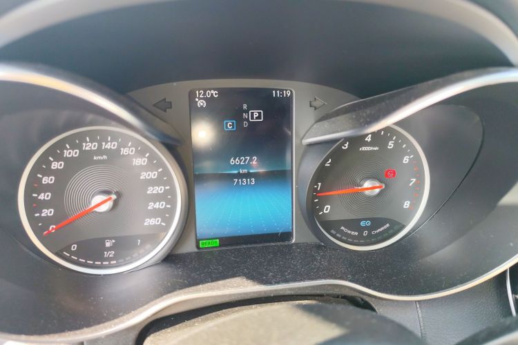 奔驰C级 2019款 C 260 L 运动版中控内饰15