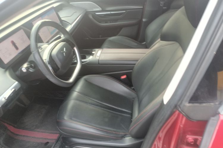 小鹏P7 2020款 后驱长续航智行版中控内饰19