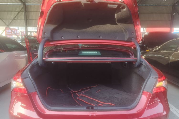 丰田 凯美瑞 2019款 双擎 2.5HS 锋尚版 国VI局部细节23