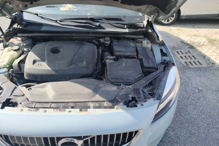 沃尔沃V40 2018款 T3 智雅版局部细节9007