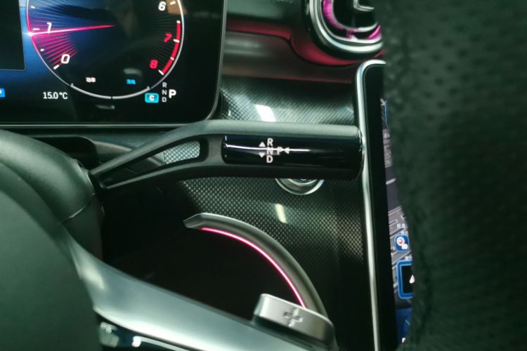 奔驰C级 2024款 改款二 C 260 L 皓夜运动版局部细节18