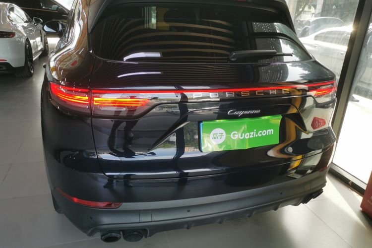 保时捷 2023款 Cayenne 3.0T车身外观6004