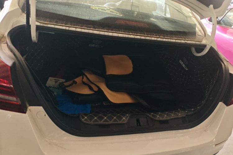 吉利汽车 帝豪 2021款 UP 1.5L 手动舒适型机舱底盘23