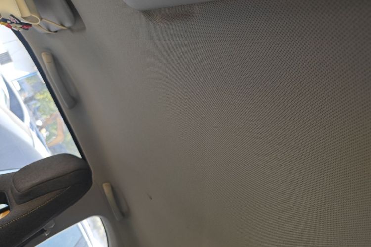 五菱汽车 宏光MINIEV 2022款 马卡龙时尚款 磷酸铁锂中控内饰22