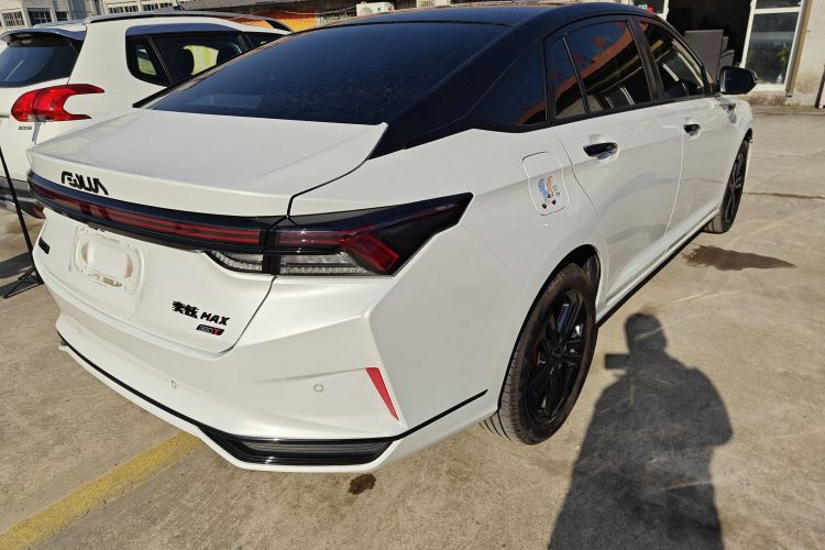 东风风神 奕炫MAX 2024款 1.5T 尊贵版车身外观7