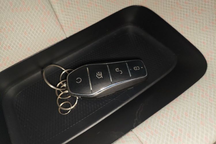 比亚迪 海豚 2021款 405km 时尚版中控内饰11