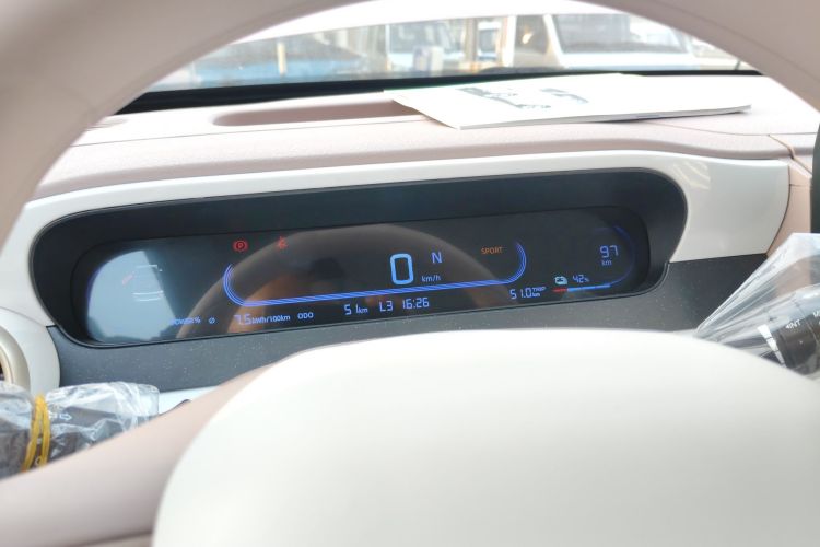 吉利银河 熊猫 2025款 210km 元气熊中控内饰14