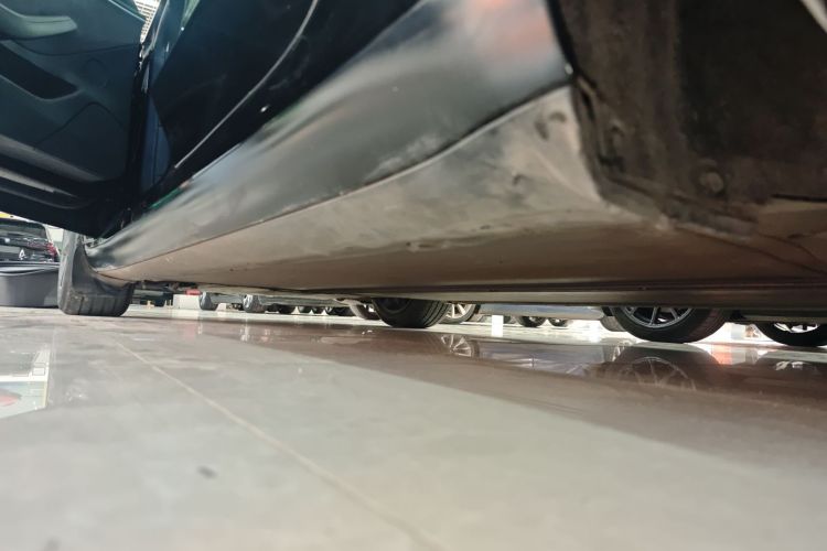 特斯拉 Model 3 2023款 长续航全轮驱动版局部细节9002