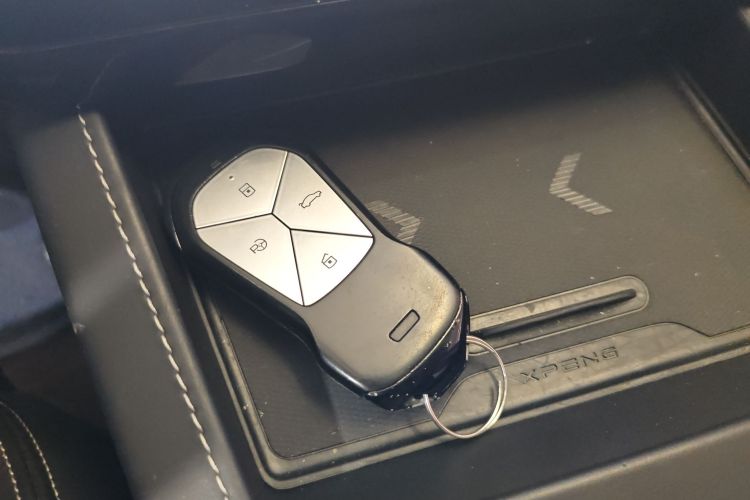 小鹏G3 2022款 G3i 460N+中控内饰11