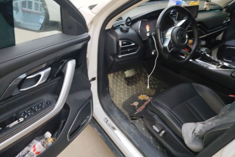 众泰T500 2018款 1.5T 自动智能互联尊贵型中控内饰20