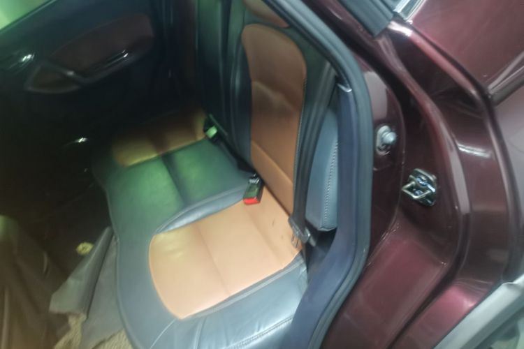 海马S5 2015款 1.5T CVT旗舰型中控内饰7004