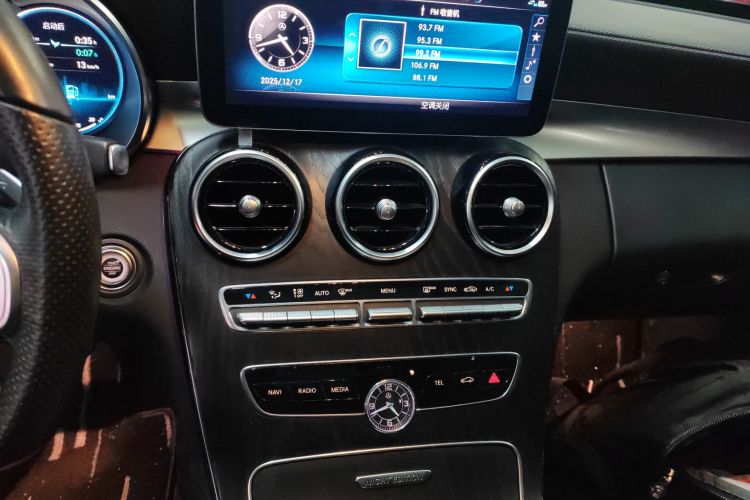 奔驰C级 2021款 C 260 L 运动星耀臻藏版中控内饰16