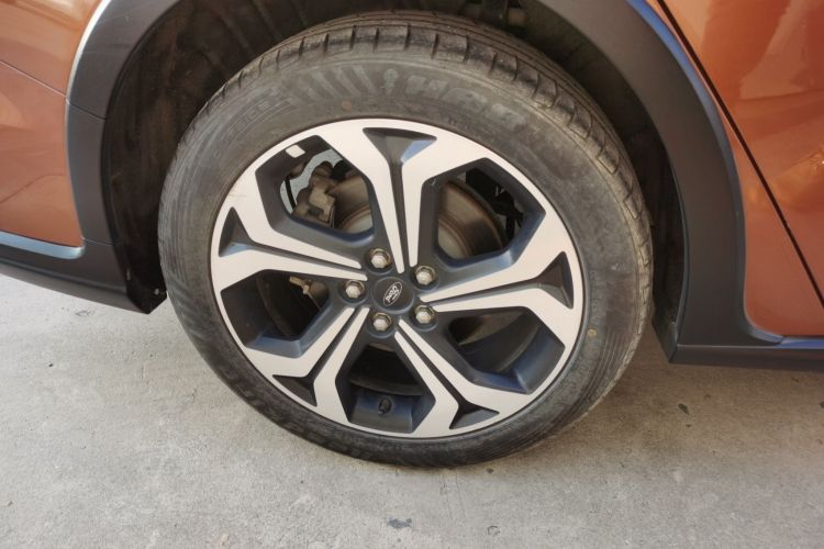 福特 福克斯 2021款 猎装版 EcoBoost 180 自动猎潮型车身外观6008