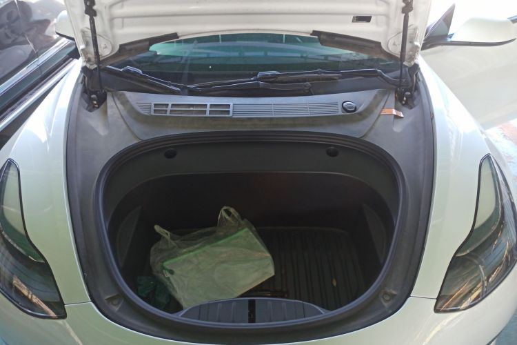 特斯拉 Model 3 2022款 后轮驱动版局部细节24