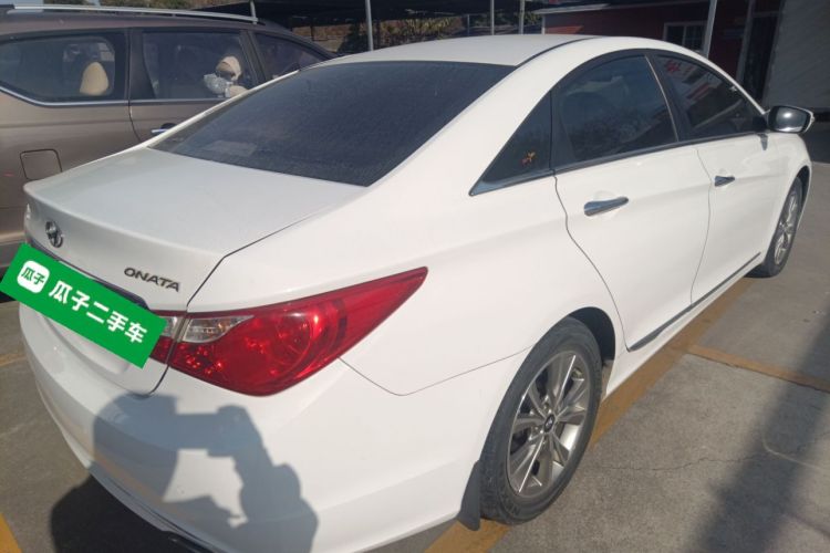 现代 索纳塔 2015款 经典 2.0L 自动豪华版车身外观6005