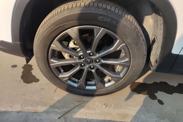 长安CS75 2023款 畅享版 1.5T DCT尊贵版车身外观6002