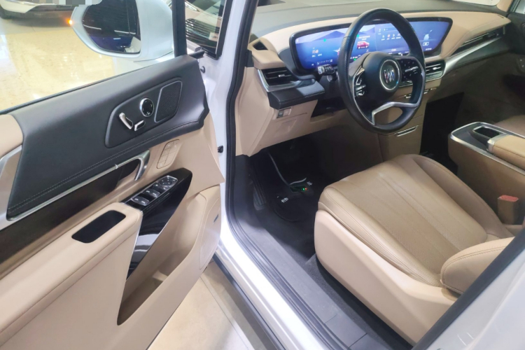 别克 世纪 2023款 2.0T 七座臻享款中控内饰20