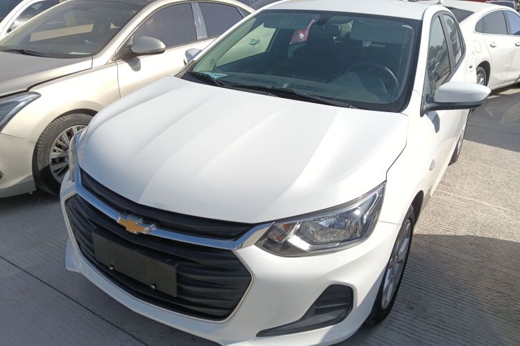 雪佛兰 科沃兹 2020款 325T 自动欣悦版车身外观1