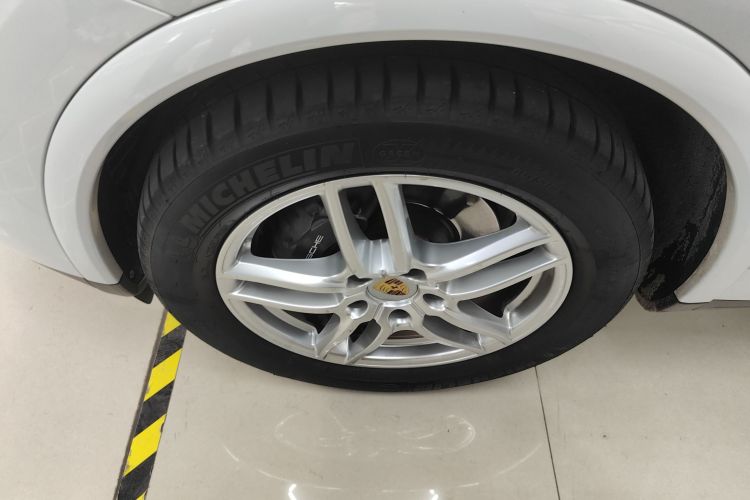 保时捷 2016款 Cayenne Platinum Edition 3.0T车身外观6001