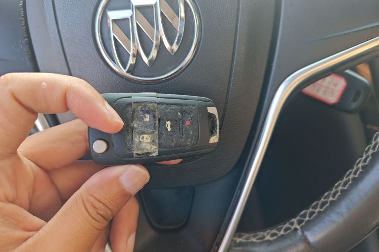 别克 君威 2014款 1.6T 时尚技术型中控内饰7001