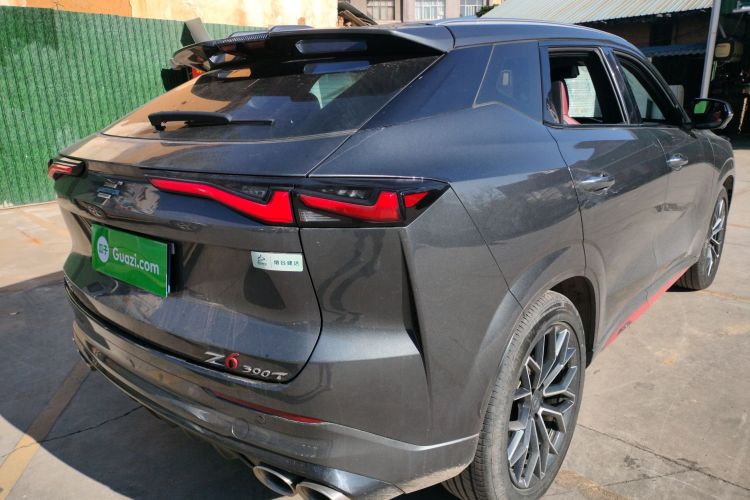 长安欧尚Z6 2023款 蓝鲸 2.0T 自动智行型车身外观7