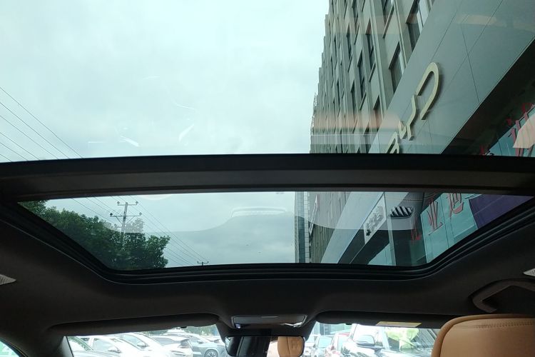 比亚迪 汉L 2025款 DM-p 四驱激光雷达旗舰型中控内饰22