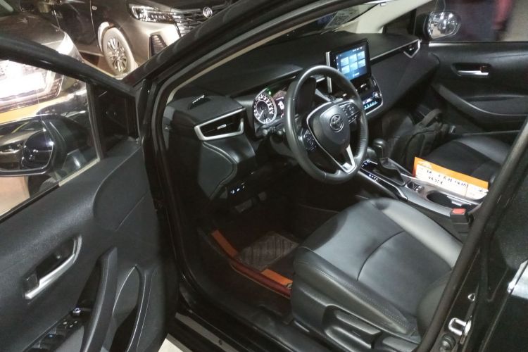 丰田 卡罗拉 2021款 1.2T S-CVT 运动版中控内饰20