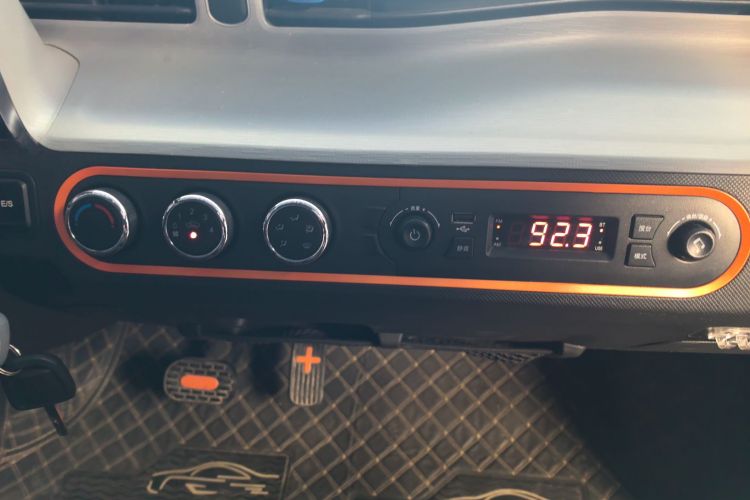 五菱汽车 宏光MINIEV 2022款 自在款 三元锂中控内饰16