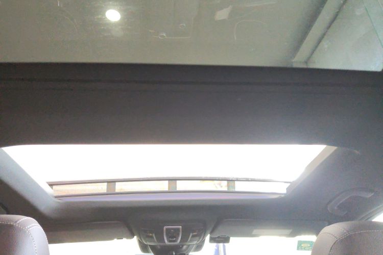 奔驰GLE 2018款 GLE 320 4MATIC 豪华型臻藏版局部细节22