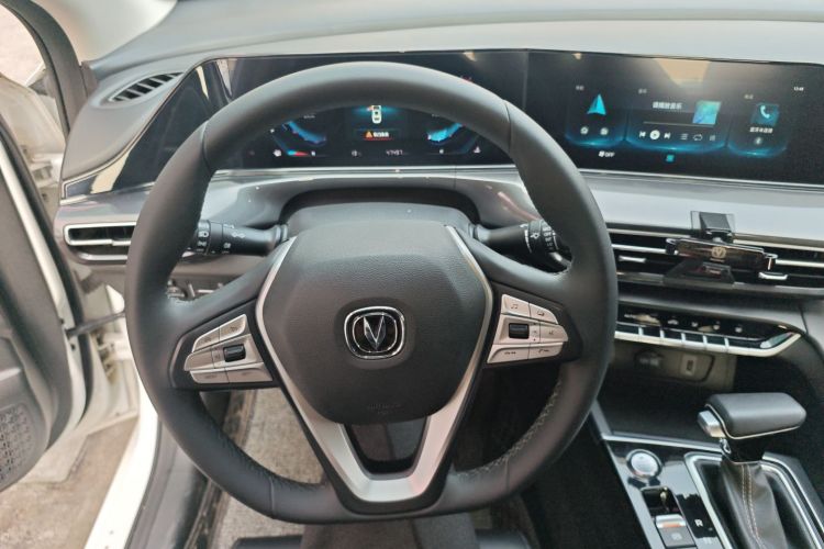 长安 逸动 2020款 PLUS 1.6L GDI 自动豪华型局部细节13