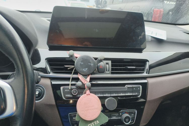 宝马X1 2020款 sDrive25Li 领先型中控内饰16