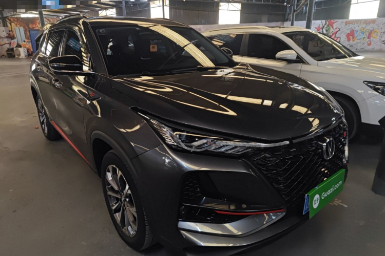 长安CS75 PLUS 2021款 2.0T 自动领航型车身外观3