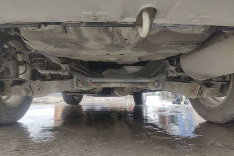 哈弗H6 2021款 运动版 1.5T 自动精英智联型 六边形格栅局部细节9009