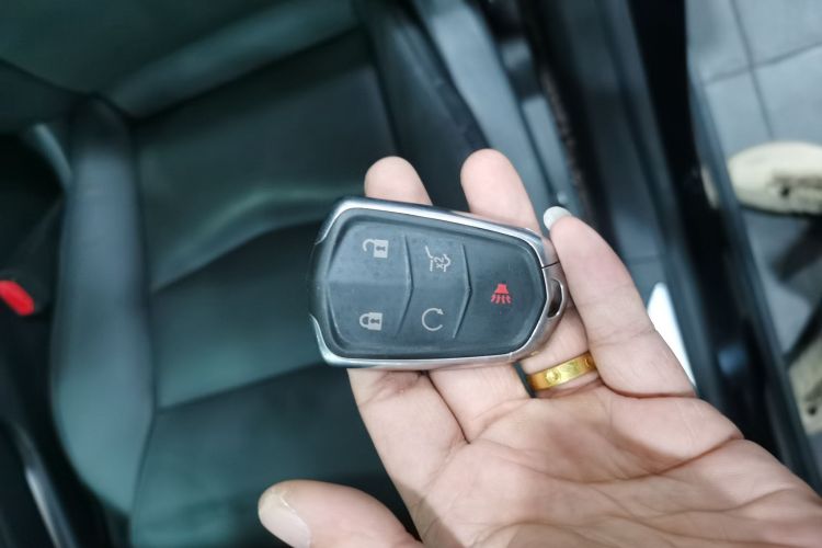 凯迪拉克XT5 2016款 25T 豪华型中控内饰11