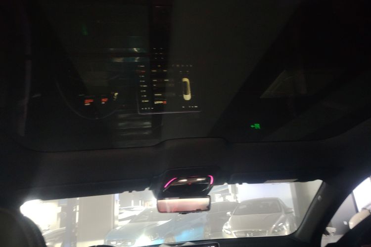 Polestar极星 Polestar 4 2024款 单电机标准续航PLUS 双星互联版局部细节22