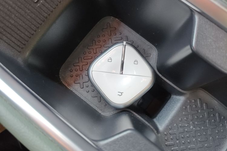 宝骏悦也Plus 2026款 301km旗舰版中控内饰11