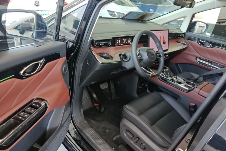 广汽传祺 传祺E8新能源 2024款 150km MAX+中控内饰20